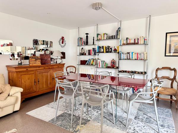 Maison - 4 pièces - La Rochelle €479 000 ** - Référence HDO684D