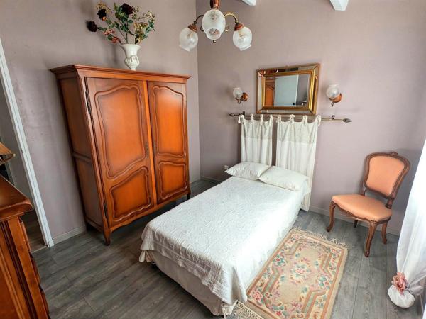 Superbe villa avec piscine – Quartier recherché