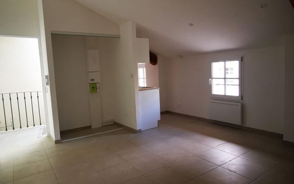 Appartement à louer    2 pièces •  Villeneuve-lès-Avignon