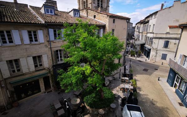 Appartement à louer    2 pièces •  Villeneuve-lès-Avignon