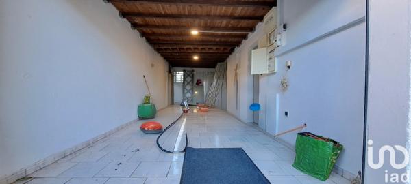 Maison 7 pièces de 110 m² à Saint-Pierre (97410)