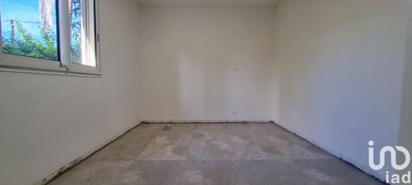 Maison 7 pièces de 110 m² à Saint-Pierre (97410)