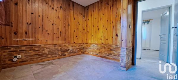 Maison 7 pièces de 110 m² à Saint-Pierre (97410)