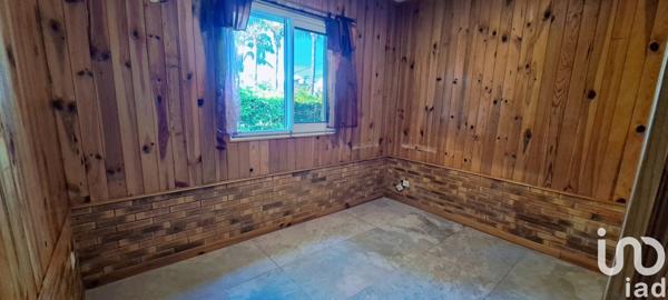 Maison 7 pièces de 110 m² à Saint-Pierre (97410)
