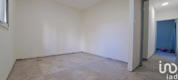 Maison 7 pièces de 110 m² à Saint-Pierre (97410)