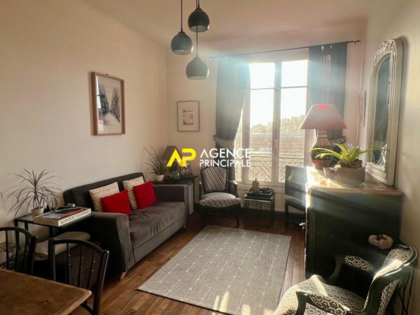 Appartement 2 pièces de 43m² en centre ville à 10 minutes da la gare d'Argenteuil €174 900 ** - Référence 4521