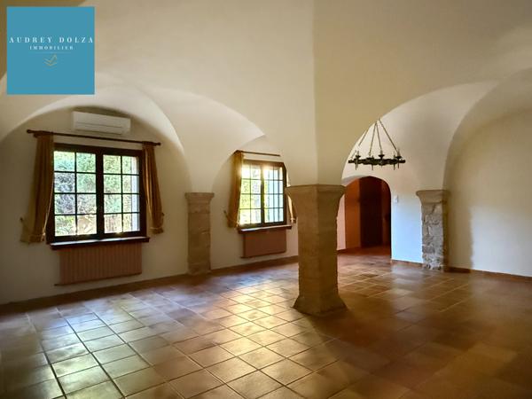 NOUVEAUTE EN EXCLUSIVITE A ROGNAC - Maison T5 de 131 m² à fort potentiel - 369 000€ FAI
