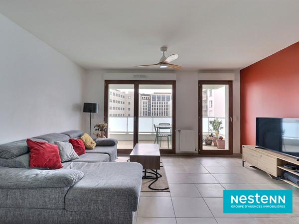 Appartement de type 4 de 80.33m² avec un grand balcon et garage en sous-sol situé sur le secteur de Villeurbanne LA SOIE