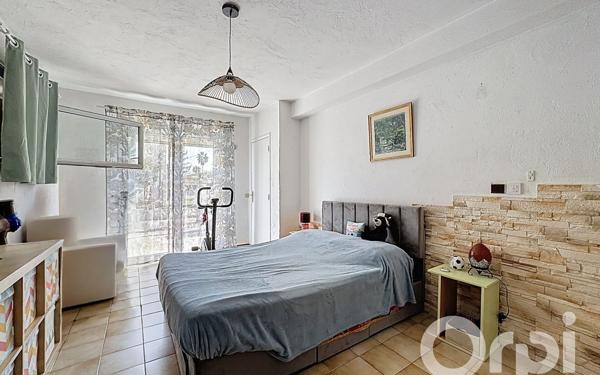 Maison à vendre    6 pièces • 169 m2 Cagnes-sur-Mer