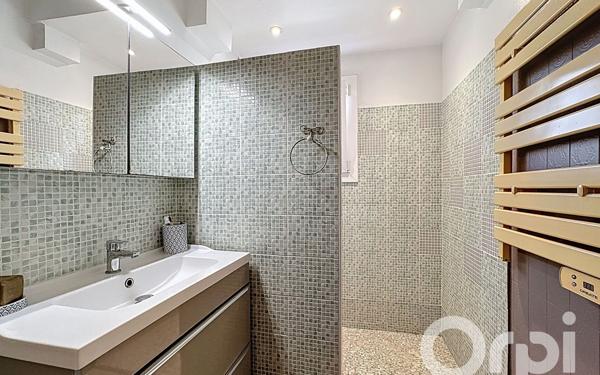 Maison à vendre    6 pièces • 169 m2 Cagnes-sur-Mer