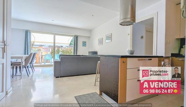 MAGNIFIQUE 2 PIECES DE 55 m² AVEC VASTE TERRASSE