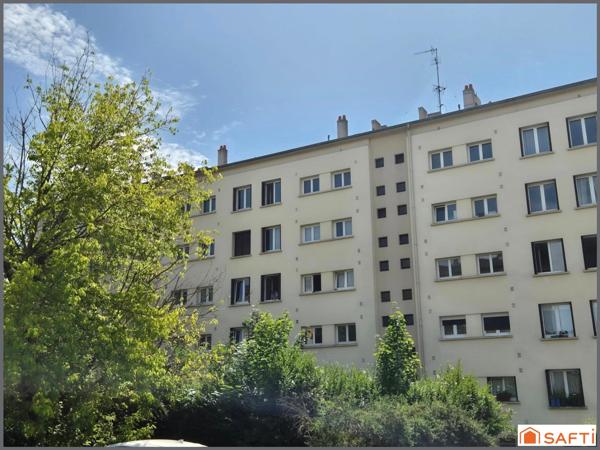 Appartement F3, 58m2, lumineux-trasversant, balcon