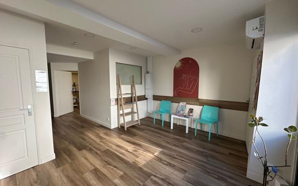 Maison à vendre    2 pièces • 246 m2 Bourg-de-Péage