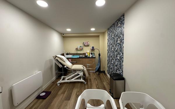 Maison à vendre    2 pièces • 246 m2 Bourg-de-Péage