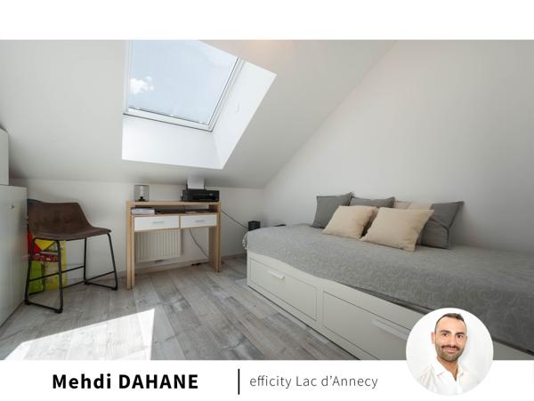 Appartement
         3 pièces
        - 60 m² Exclusivité 325 000 € *
