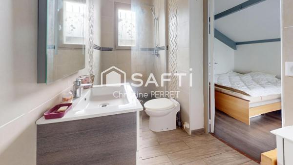 Maison T4 110 M2 ,terrain 957m2, piscine , garage