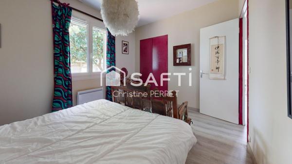 Maison T4 110 M2 ,terrain 957m2, piscine , garage