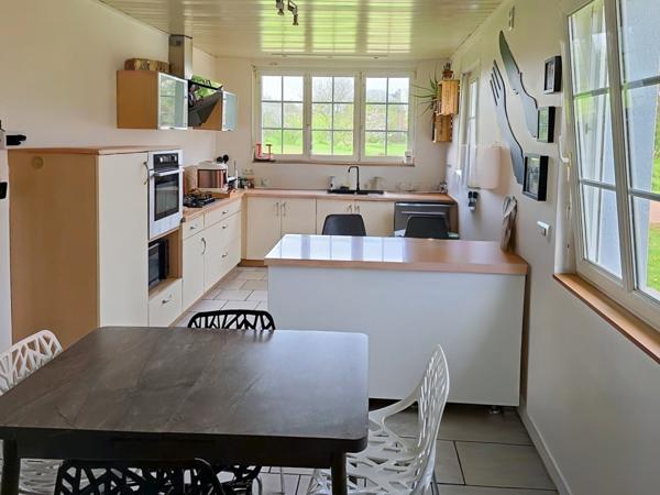 Bruay-la-Buissière (62700) Superbe plain pied d'environ 190 m² habitable sur plus de 2400 m² de terrain