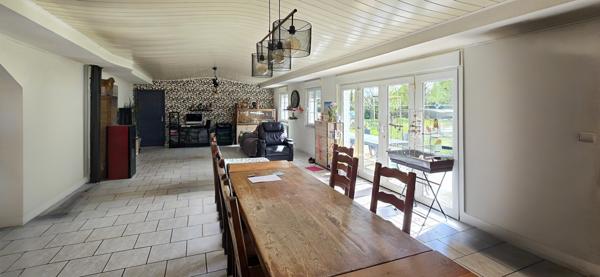 Bruay-la-Buissière (62700) Superbe plain pied d'environ 190 m² habitable sur plus de 2400 m² de terrain