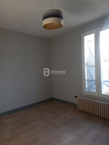 Maison 5 pièces avec jardin de 450 environ