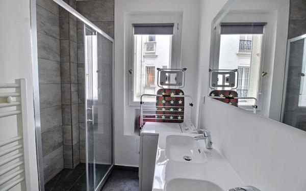 Appartement à louer    1 pièce • 27,14 m2 Paris 7