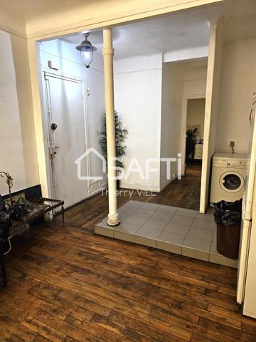 MURS COMMERCIAUX AUX BUTTES CHAUMONT