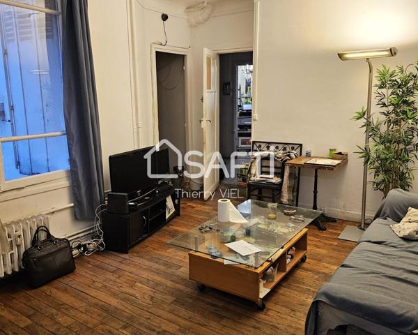 MURS COMMERCIAUX AUX BUTTES CHAUMONT