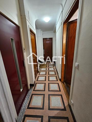 MURS COMMERCIAUX AUX BUTTES CHAUMONT