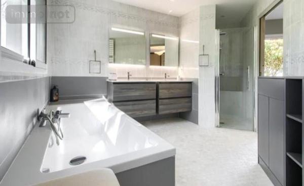 Maison à vendre à Baden dans le Morbihan (56870), ref : 49013-2070