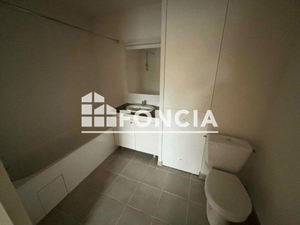 Location Appartement 2 pièces 33.92 m² - 14 RUE DENIS DUPONT Blois 41000