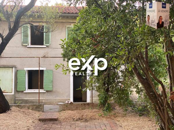 Petit Maison- Bas de Villa - Plain pied - T2 - 36 m² - Jardin 80 m² - 2 Places de Parking / Les Moulins