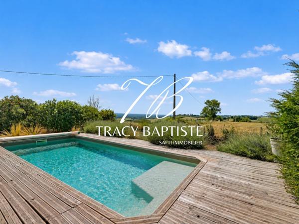 Maison de caractère avec piscine, 5 chambres et vue dégagée