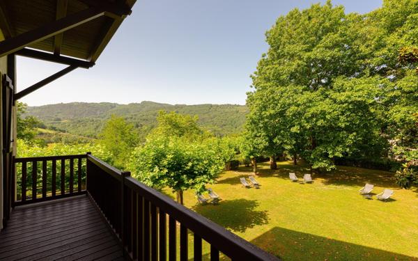 HÔTEL / RESTAURANT DE PRESTIGE à vendre au cœur du Pays basque - Murs + Fonds