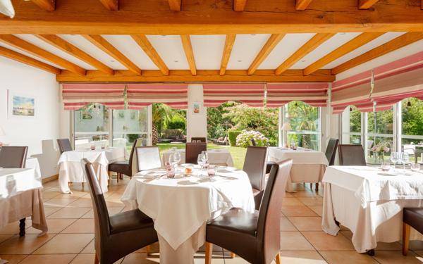 HÔTEL / RESTAURANT DE PRESTIGE à vendre au cœur du Pays basque - Murs + Fonds