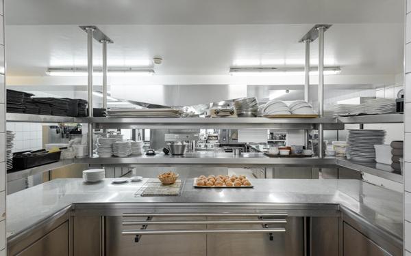 HÔTEL / RESTAURANT DE PRESTIGE à vendre au cœur du Pays basque - Murs + Fonds