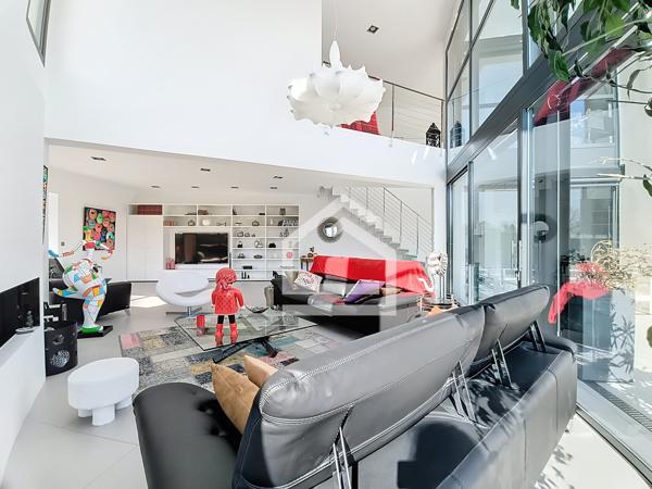 Maison 7 pièce(s) 5 chambre(s) 390 m²