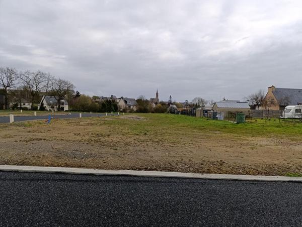 LOT 12 À VENDRE Terrains Viabilisés dans un Lotissement Idéalement Situé