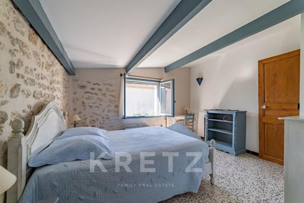 Mas de charme au cœur de la Provence ; 5 chambres, piscine, hangar