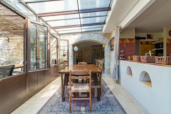 Mas de charme au cœur de la Provence ; 5 chambres, piscine, hangar