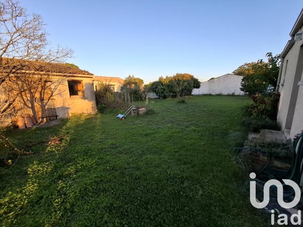 Maison à vendre 4 pièces 152 m² Saint-Just-Luzac