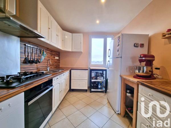 Appartement 4 pièces de 82 m² à Reims (51100)