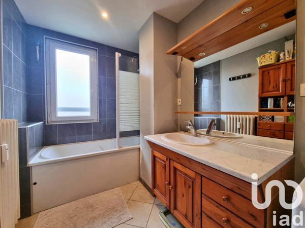 Appartement 4 pièces de 82 m² à Reims (51100)