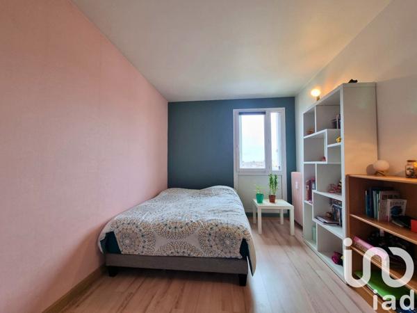 Appartement 4 pièces de 82 m² à Reims (51100)