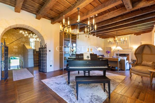 A vendre – Magnifique château entièrement rénové en Dordogne