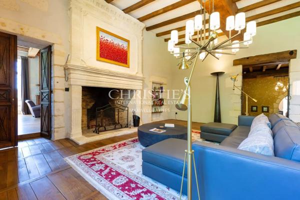 A vendre – Magnifique château entièrement rénové en Dordogne
