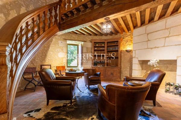 A vendre – Magnifique château entièrement rénové en Dordogne