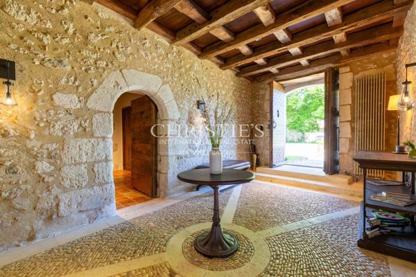 A vendre – Magnifique château entièrement rénové en Dordogne