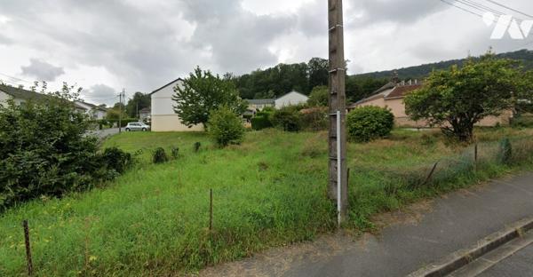 Maison à usage d'habitation de plain pied située à REVIN (08500), 652 avenue Vincent Auriol