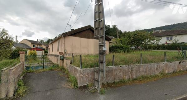 Maison à usage d'habitation de plain pied située à REVIN (08500), 652 avenue Vincent Auriol