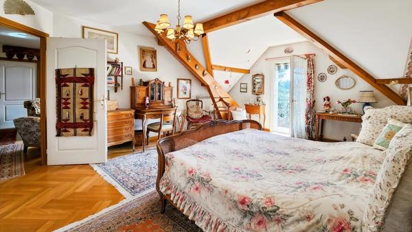 Jolie Maison d'architecte au calme avec grand terrain !